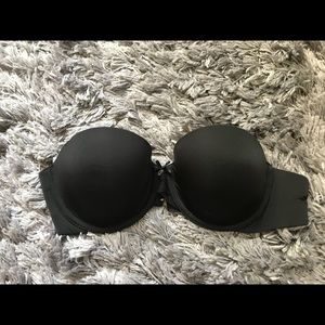 Victoria’s Secret black strapless bra EUC